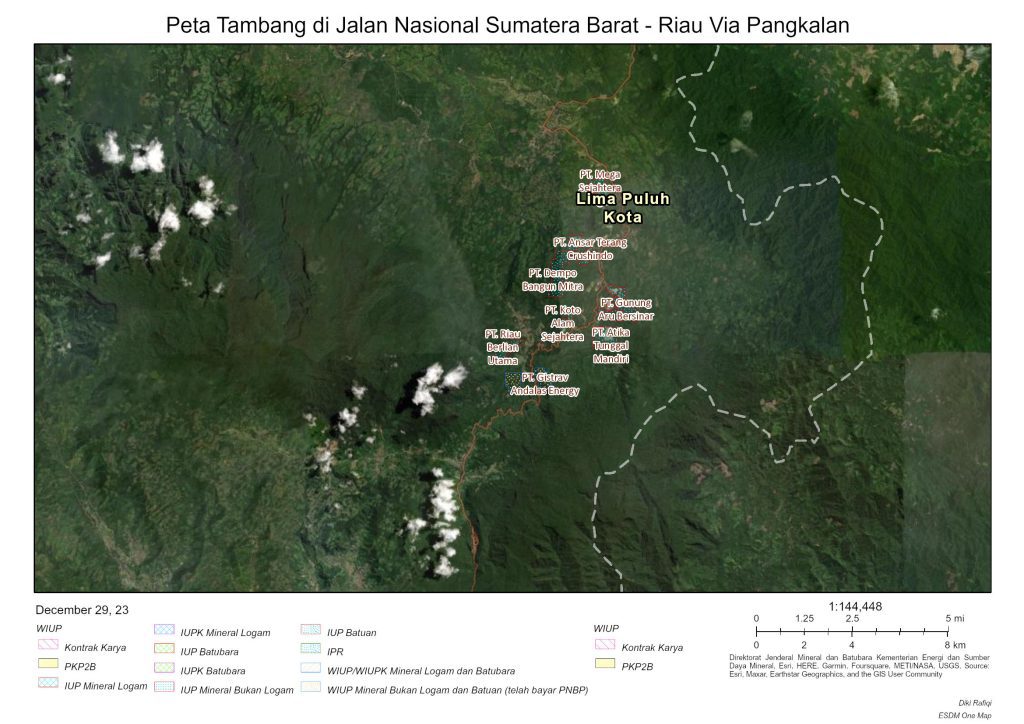 Gambar 2: Tambang di Jalan Nasional Sumbar- Riau via Pangkalan