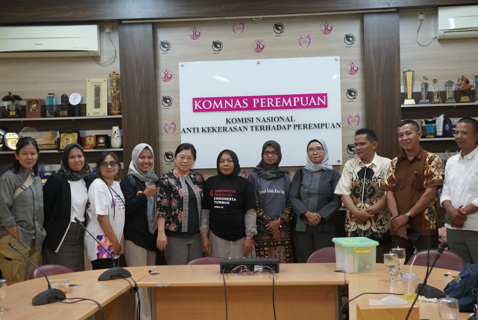 “LBH Padang lapor 3 kasus ke Komnas HAM dan Komnas Perempuan serta 2 kasus ke LPSK dan Kompolnas”